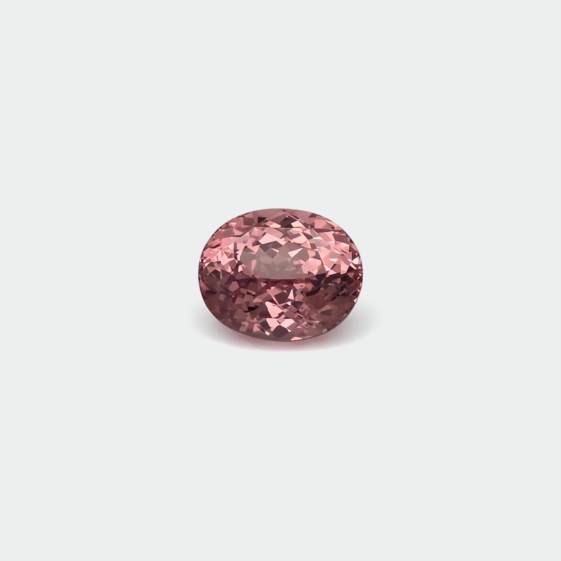Malaya Garnet - Pink Peach, Oval, 4.61ct