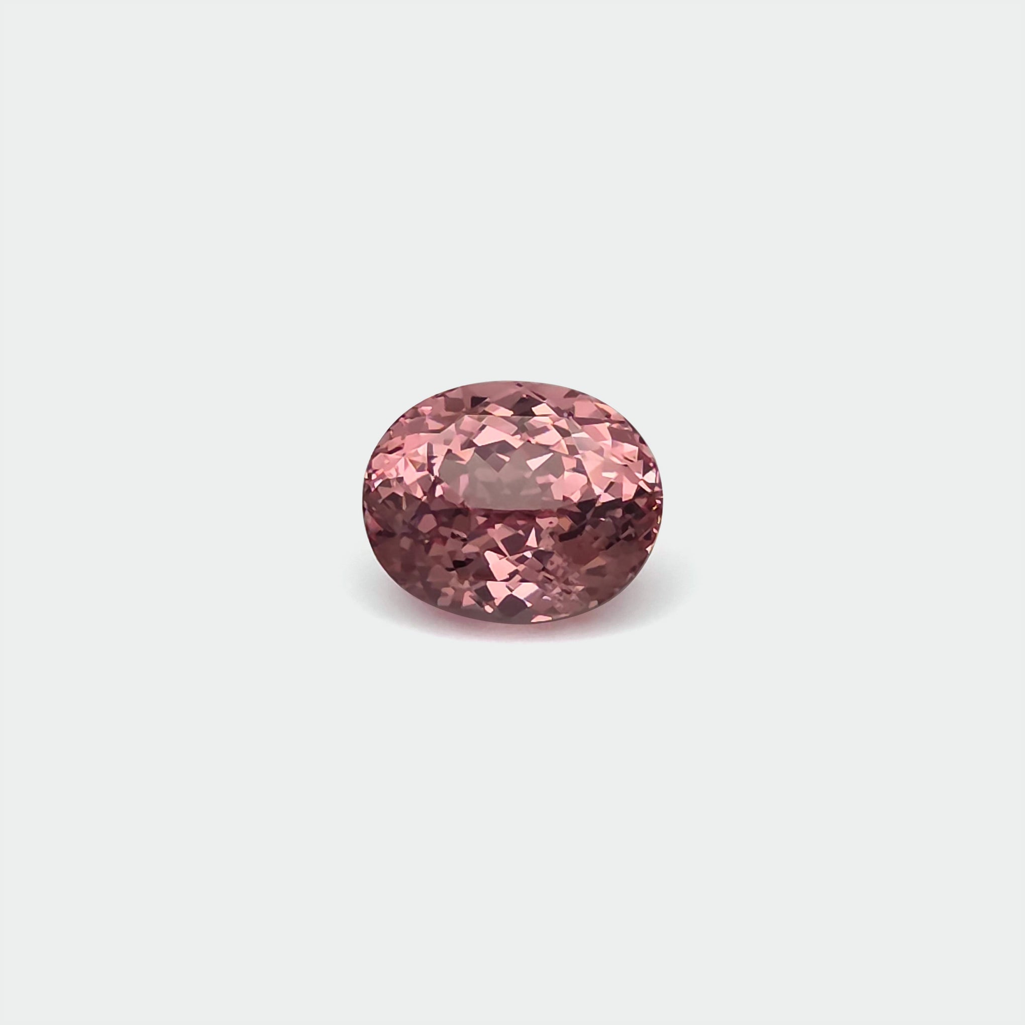 Malaya Garnet - Pink Peach, Oval, 4.61ct
