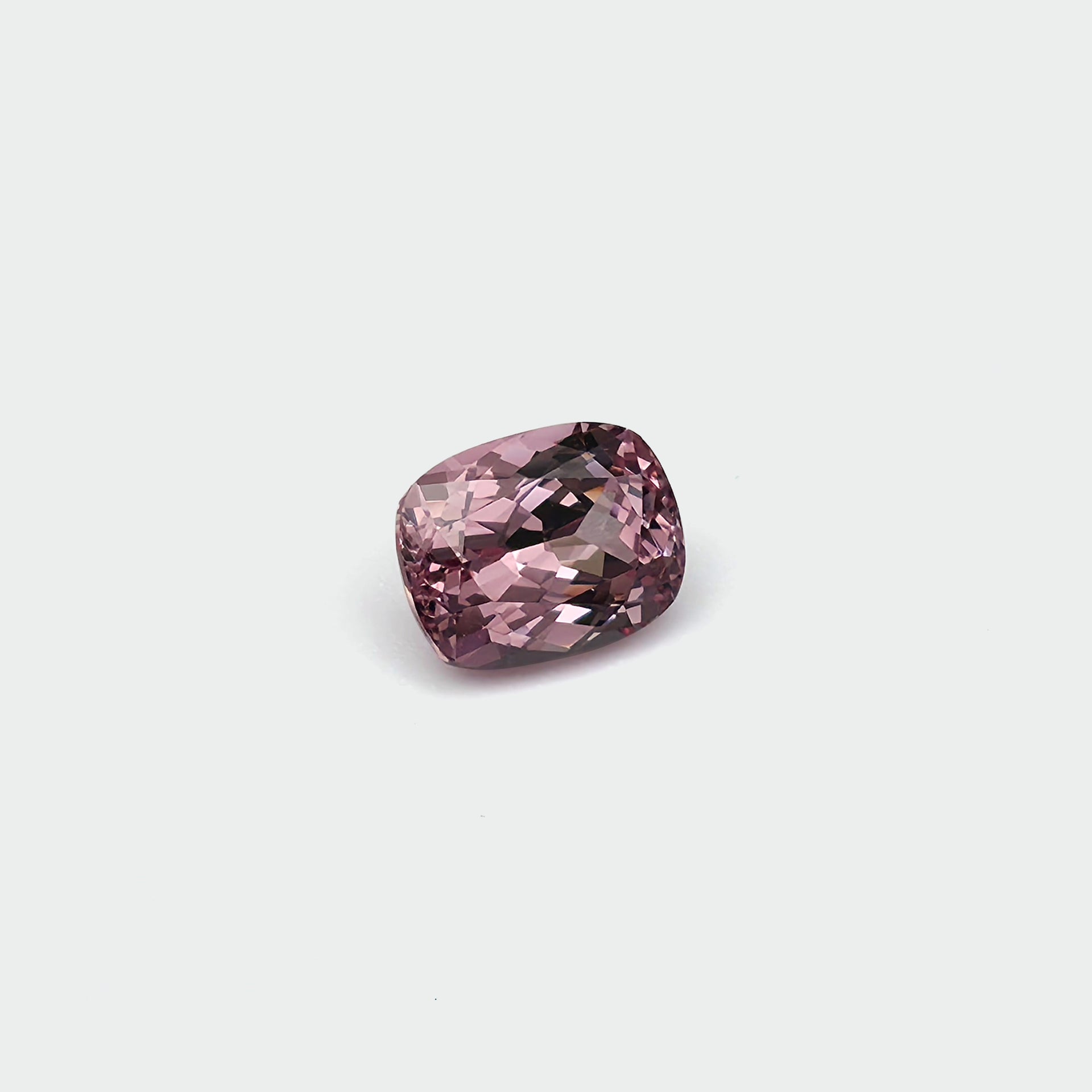 Malaya Garnet - Pink Peach, Cushion, 2.37ct