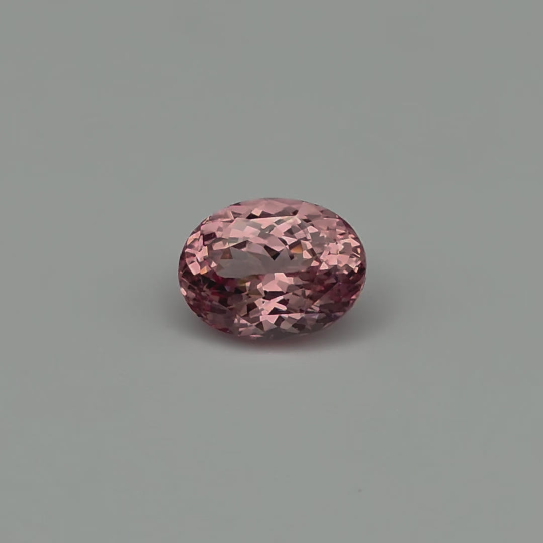 Malaya Garnet - Peach, Oval, 5.45ct